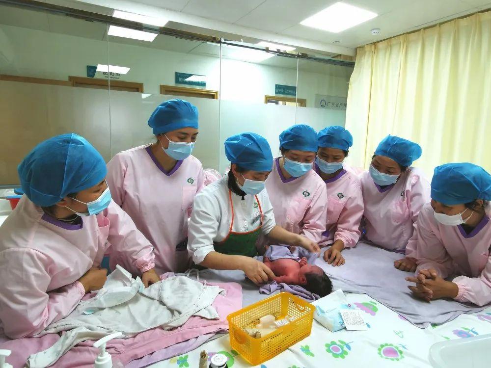 诸暨市妇婴监护型护送